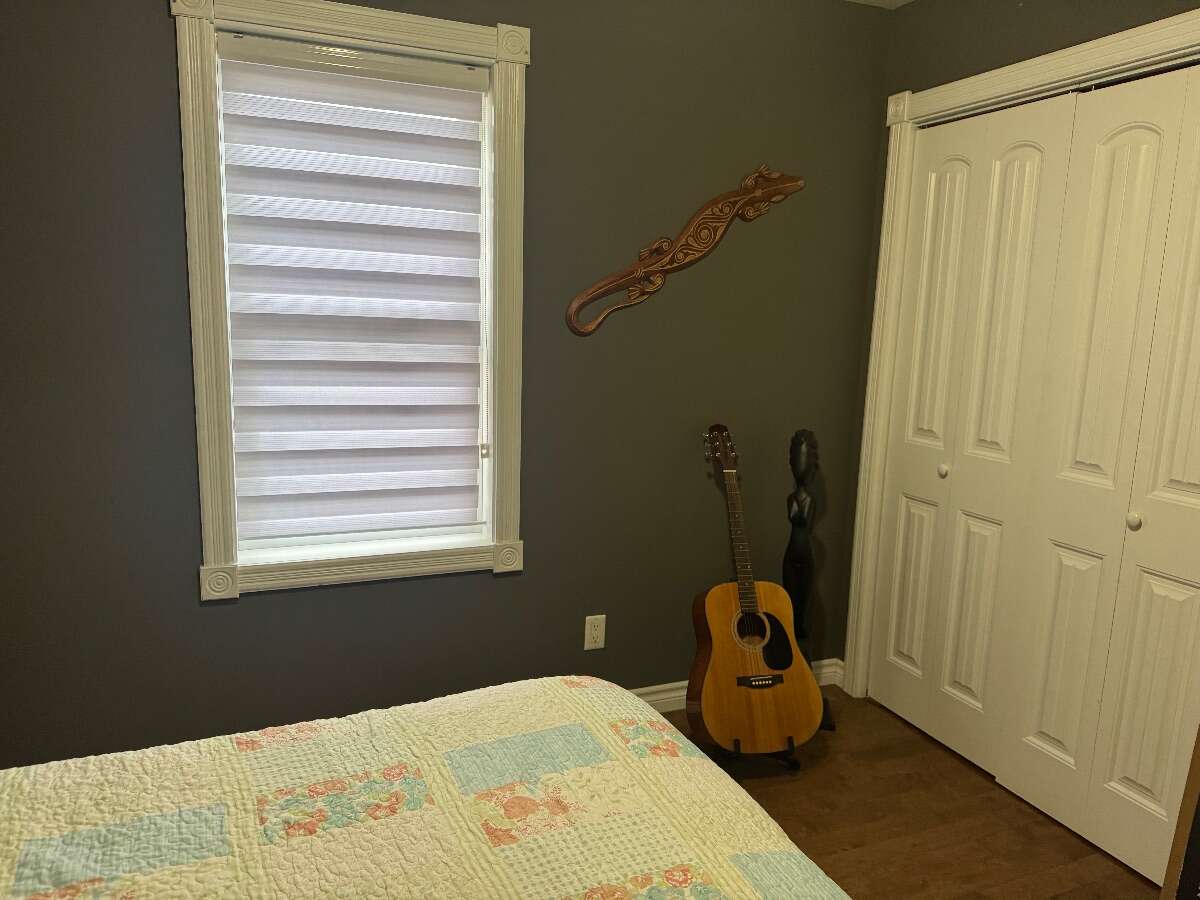 Bright and inviting 3-bedroom bungalow!