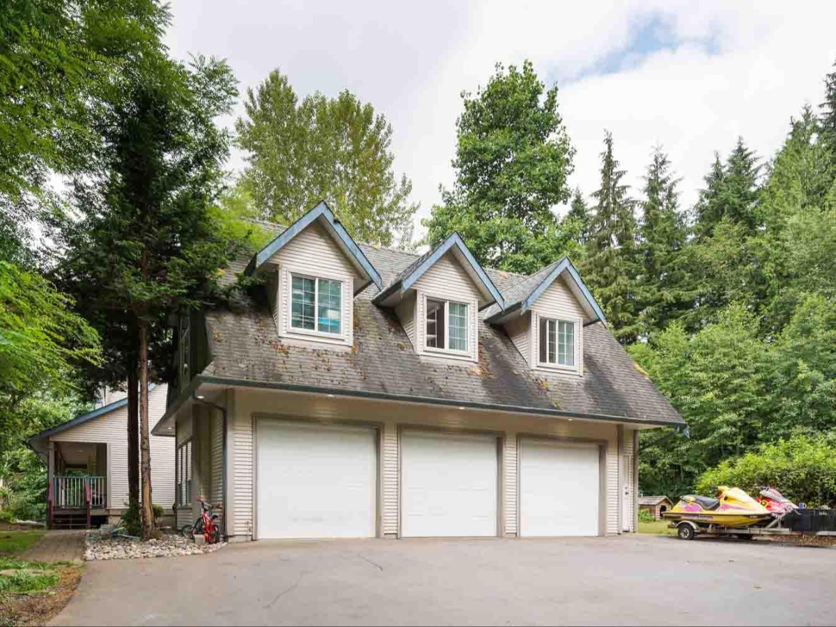 Rare Private Treed Oasis