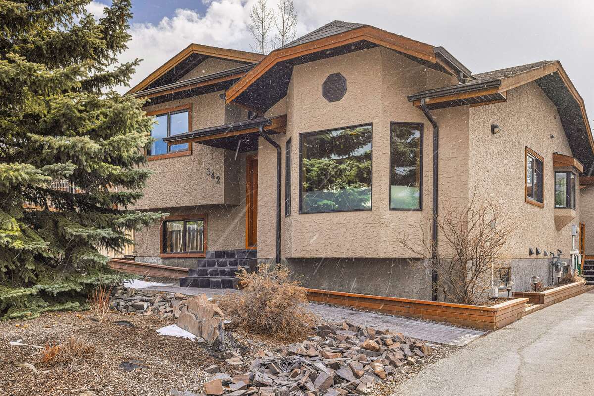  For Sale in Canmore, 