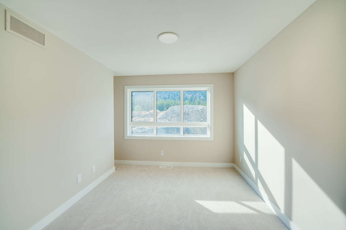 upper bedroom 3
