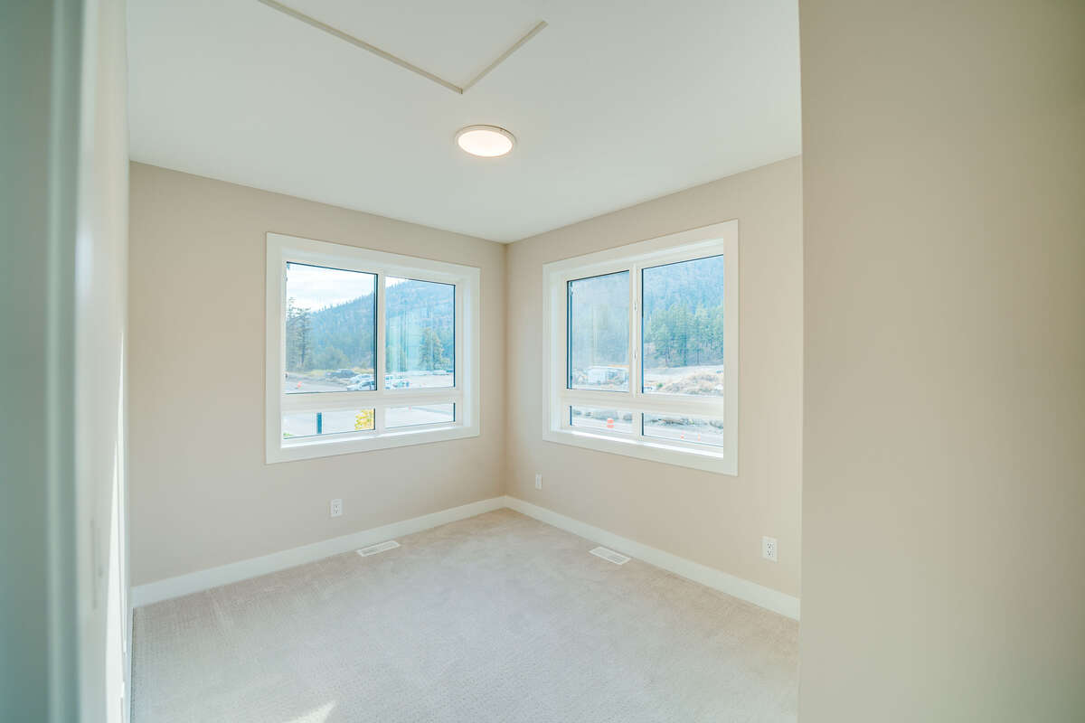 Upper bedroom 2