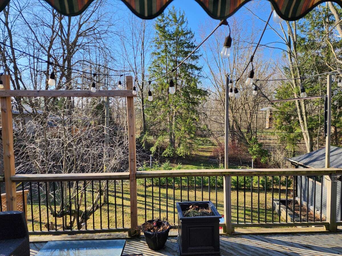 10x10 shed new in 2022.