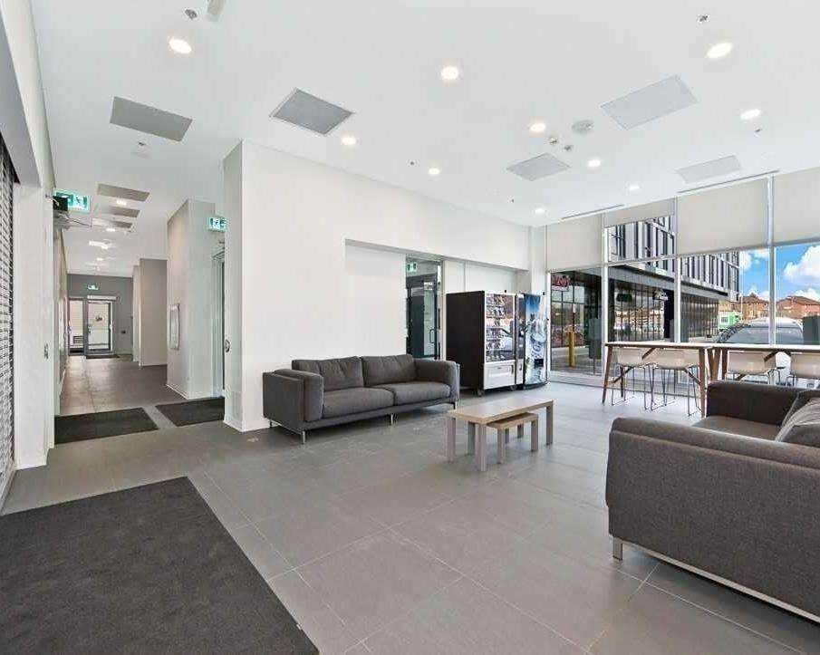 Well-maintained, fully furnished studio in Oshawa