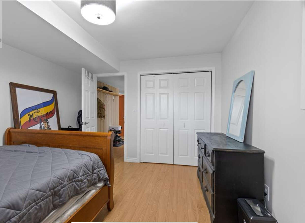 Lower level huge bedroom.