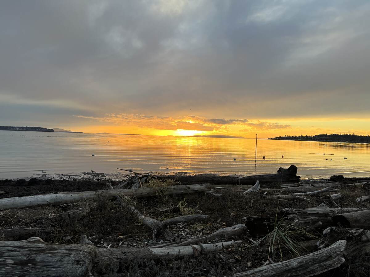 Sunset across the bay
