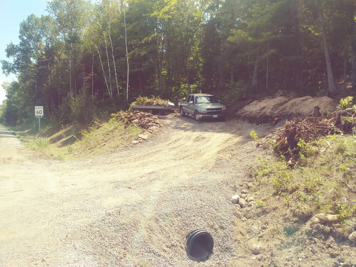 trees were only removed to creat access lane, plan your own lot layout