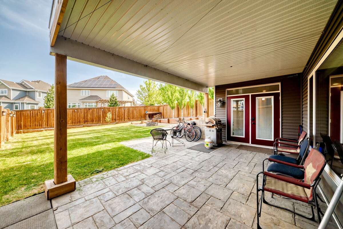 4 Bedroom 3.5 Bath, Walkout in Summerside Lake