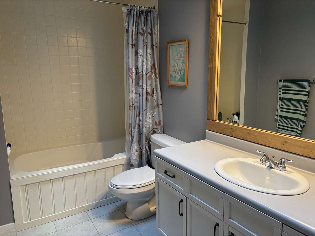 Upstairs Bathroom