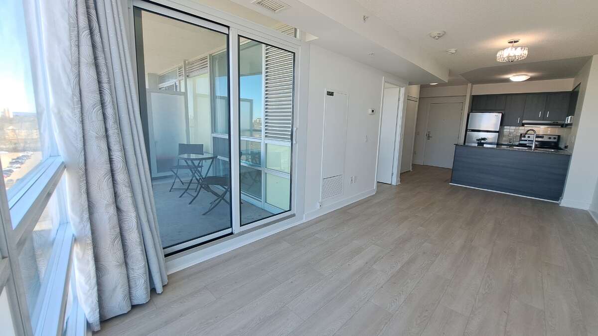 Unobstructed View Balcony - Fully Private (No one behind)
