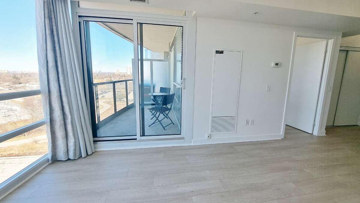 Unobstructed View Balcony - Fully Private (No one behind)