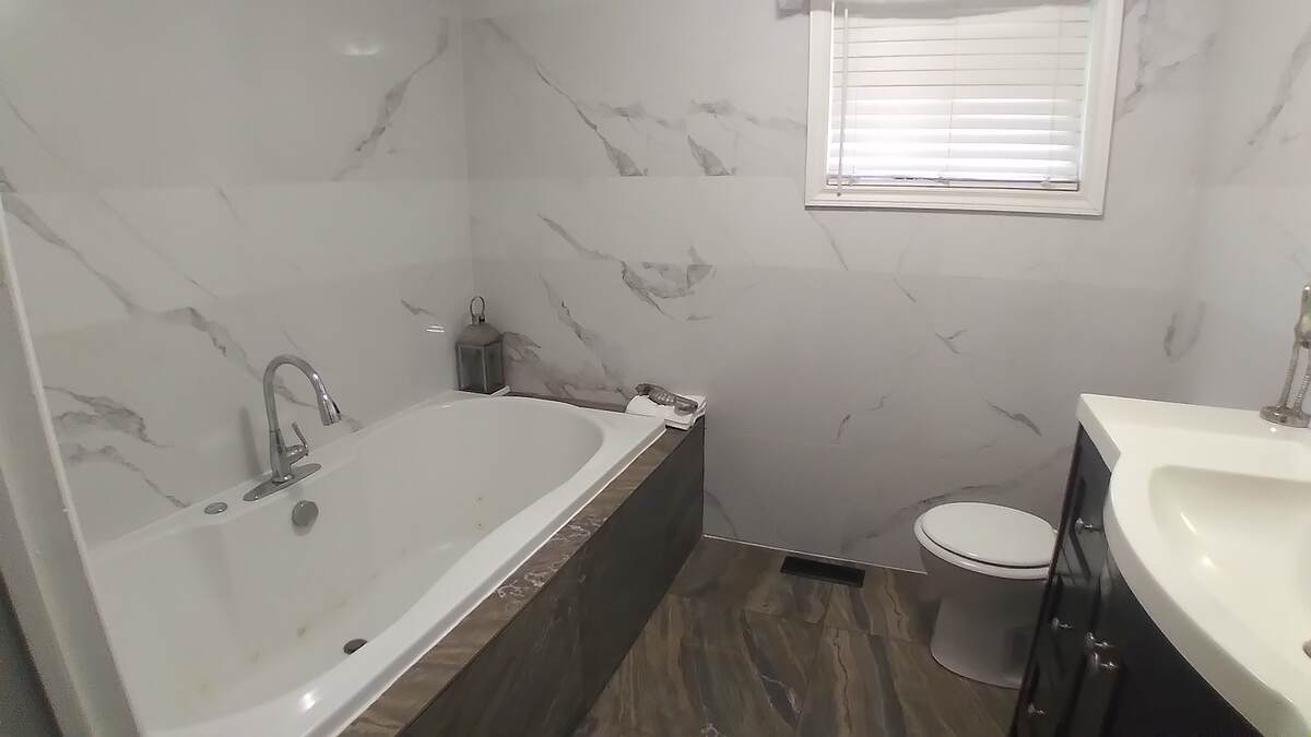 37 Newman Rd Waterfront Property For Sale in Little Britain, ON For Sale by Owner Little Britain