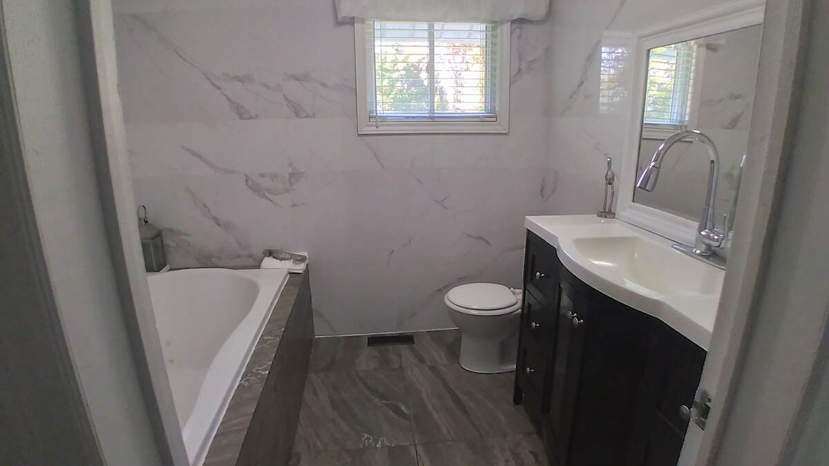 37 Newman Rd Waterfront Property For Sale in Little Britain, ON For Sale by Owner Little Britain