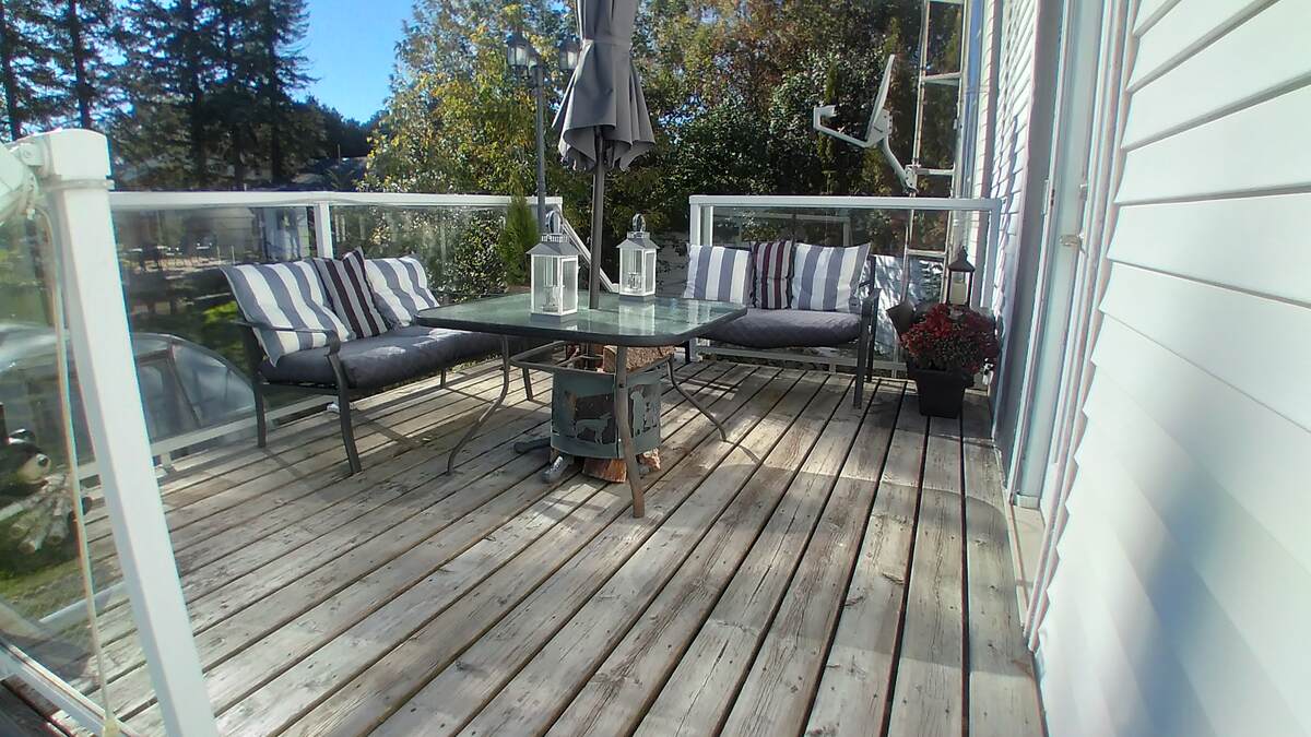 37 Newman Rd Waterfront Property For Sale in Little Britain, ON For