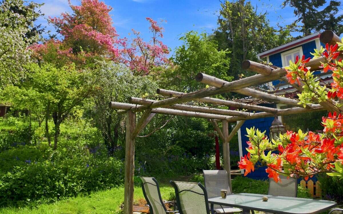 0.78 Acre Ocean-View Character Home + Investment