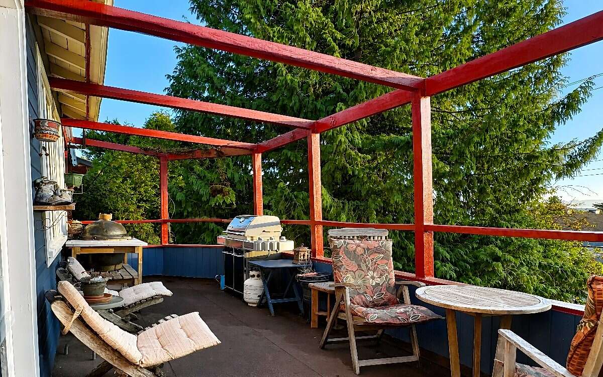 0.78 Acre Ocean-View Character Home + Investment