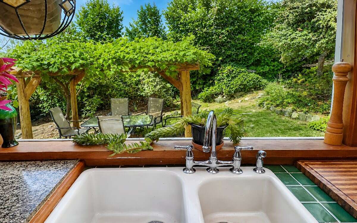 0.78 Acre Ocean-View Character Home + Investment
