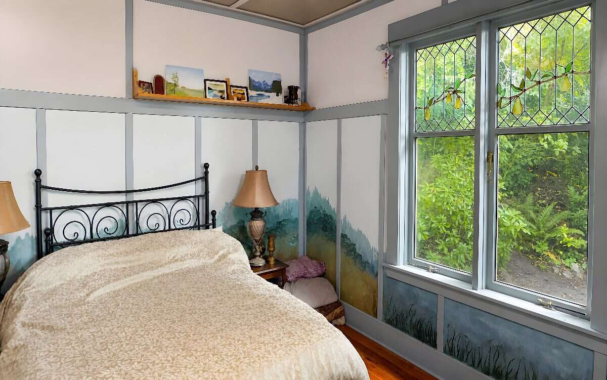 0.78 Acre Ocean-View Character Home + Investment
