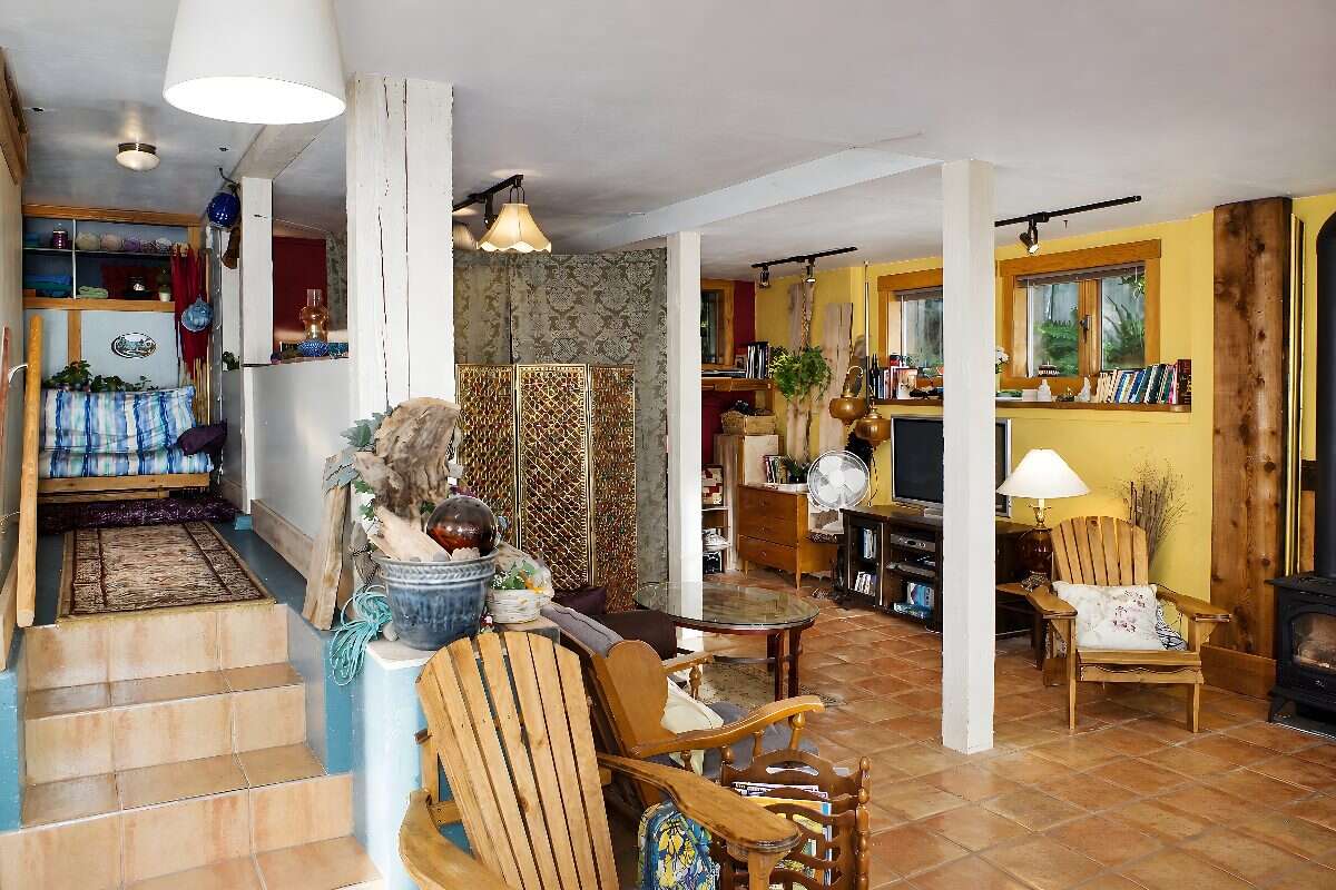 0.78 Acre Ocean-View Character Home + Investment