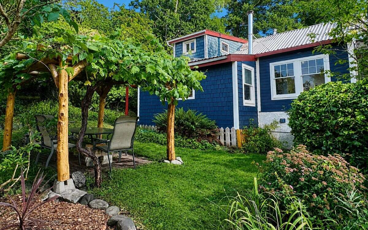 0.78 Acre Ocean-View Character Home + Investment