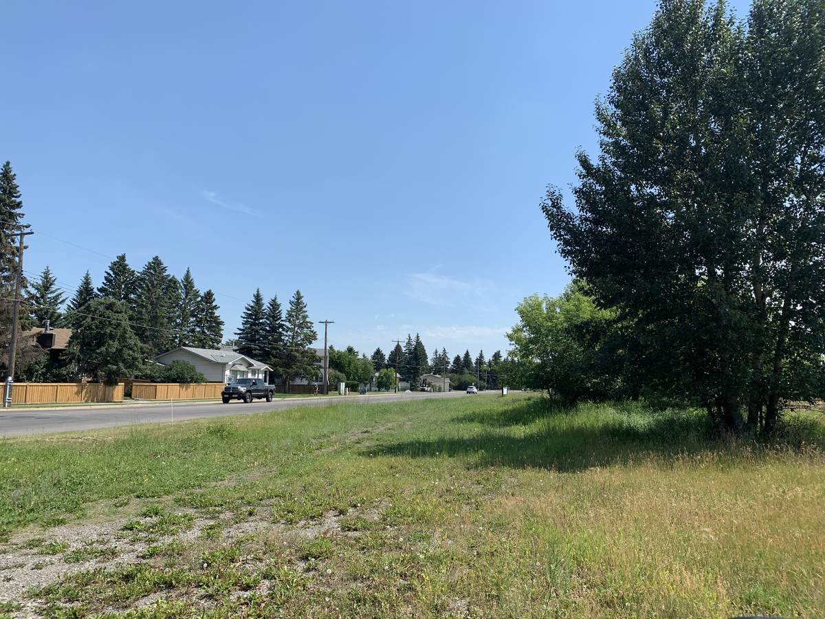 Vacant Land For Sale in Okotoks, AB