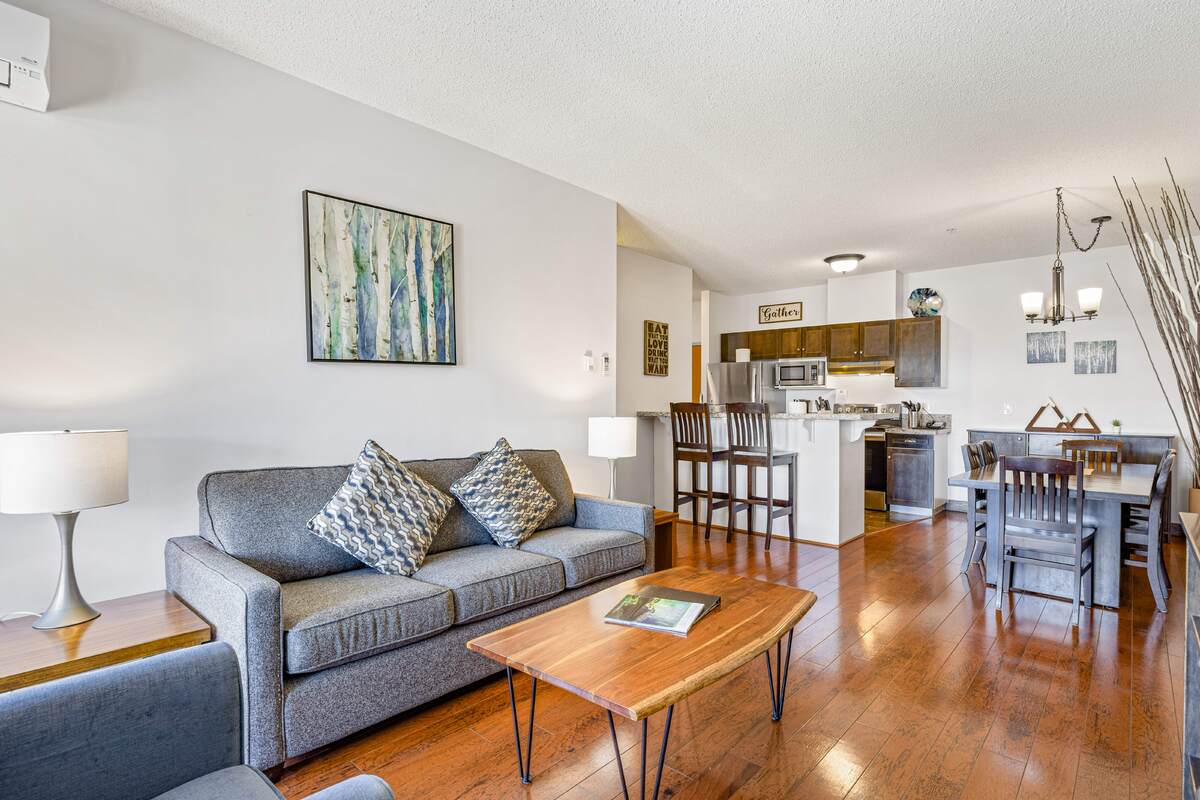 Condo / Apartment For Sale in Canmore, Alberta - 2 bdrm, 2 bath (313, 1151 Sidney Street)