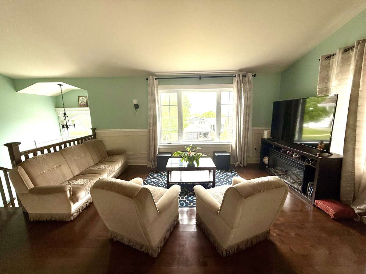 Riverview Property with Granny Suite