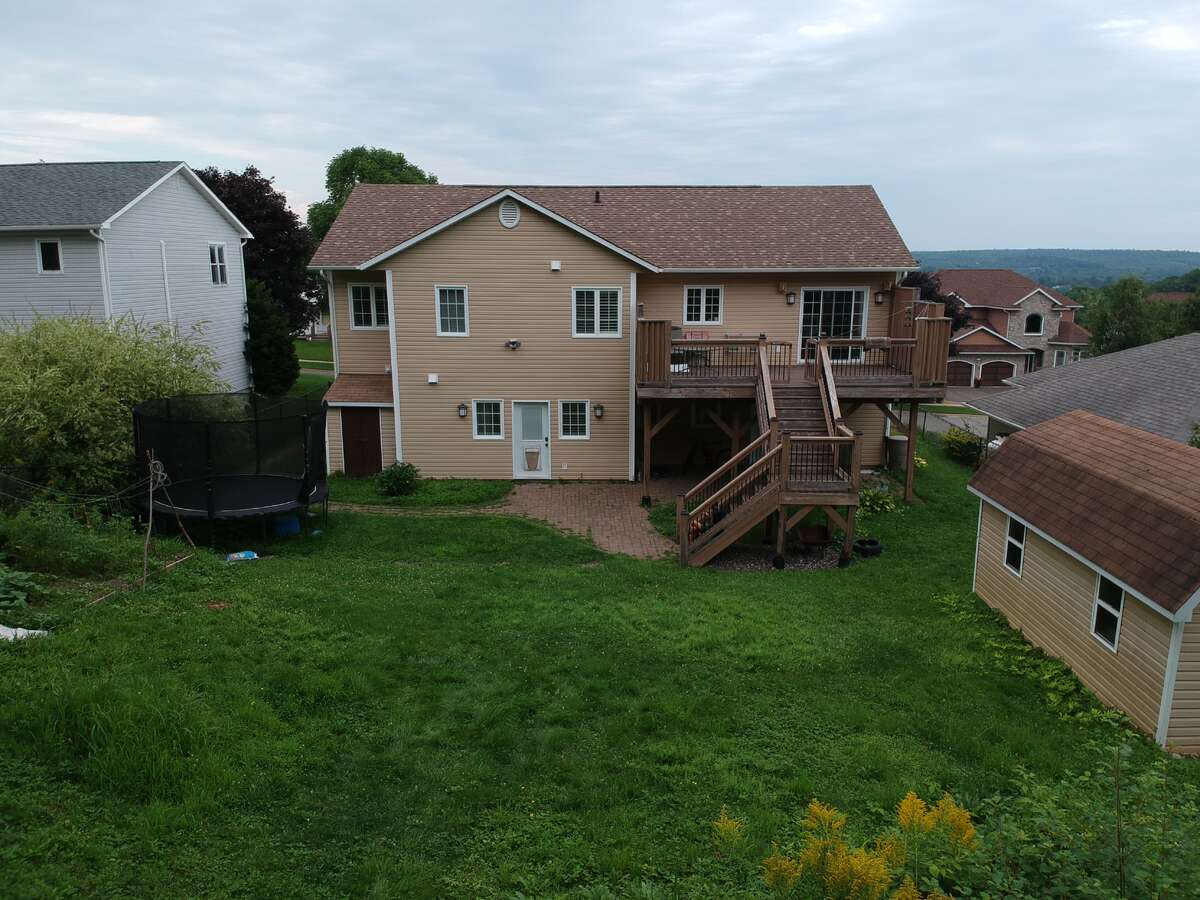 Riverview Property with Granny Suite