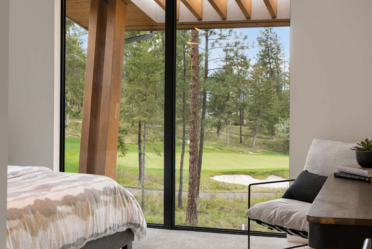 Soaring 20’ Ceilings. Unmatched Golf Views.