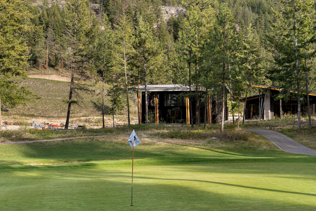 Soaring 20’ Ceilings. Unmatched Golf Views.