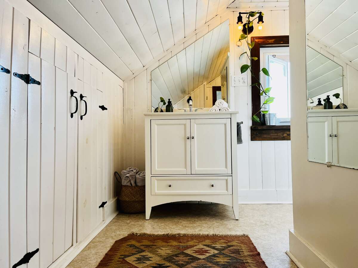 Ensuite with large custom shower.