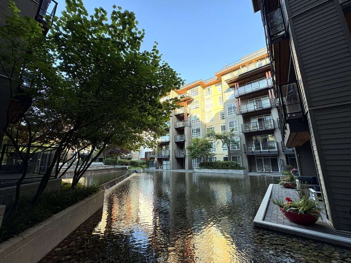 UBC 1 Bed 1 Bath & Den with Private Covered Patio