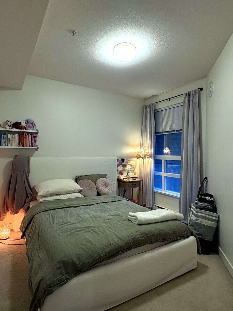 UBC 1 Bed 1 Bath & Den with Private Covered Patio