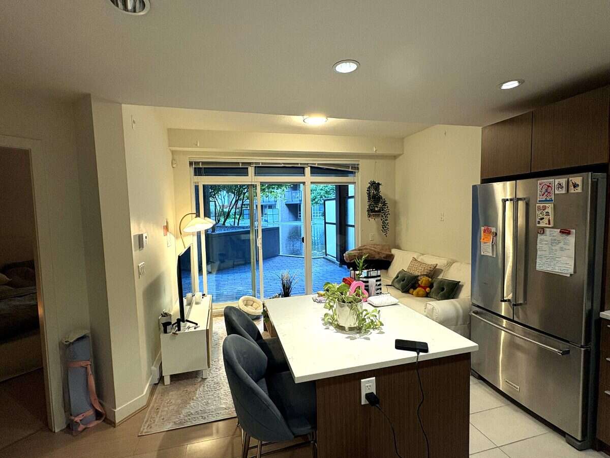 UBC 1 Bed 1 Bath & Den with Private Covered Patio