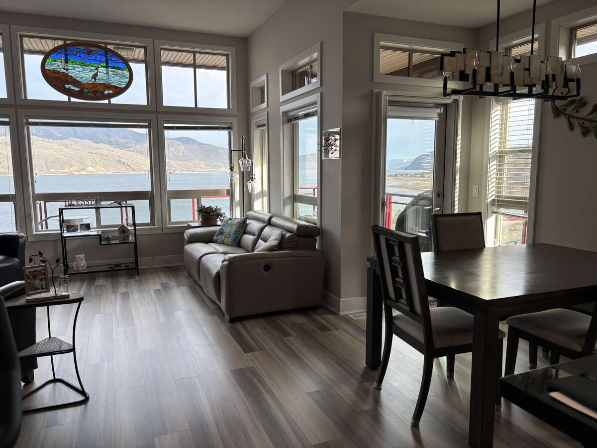 Level Entry to wrap around waterfront deck