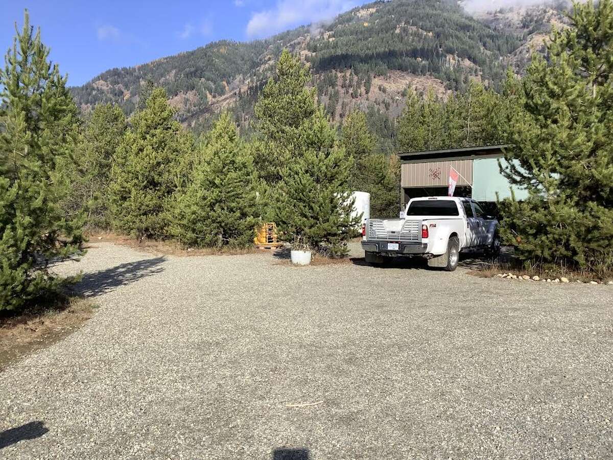 Additional storage...two bay pole shed