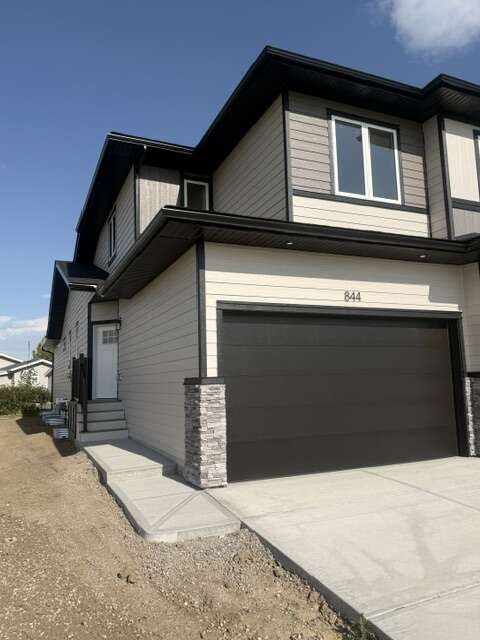 844 Beckner Crescent