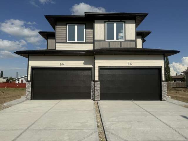 New Construction Duplex in Mountain View Estates!