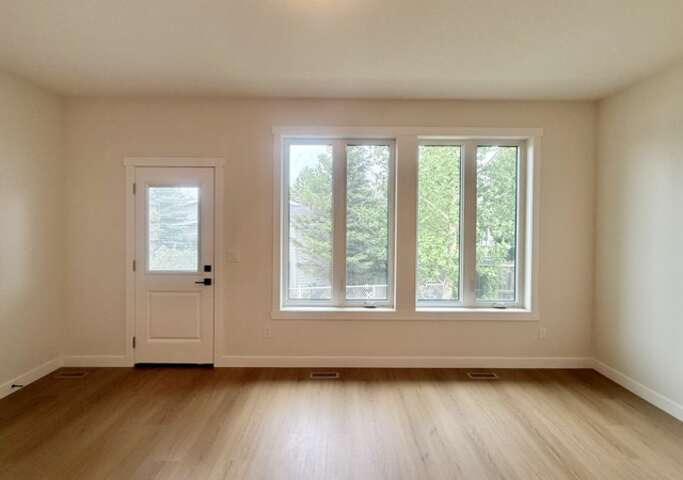 New Construction Duplex in Mountain View Estates!