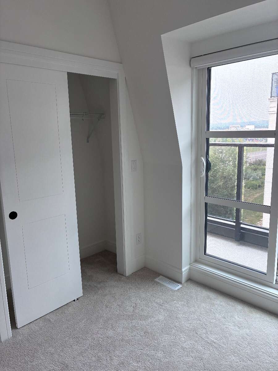 University District 3-Bedroom Double Car Garage 