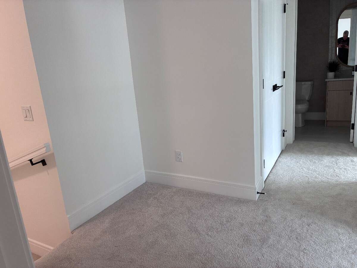 University District 3-Bedroom Double Car Garage 