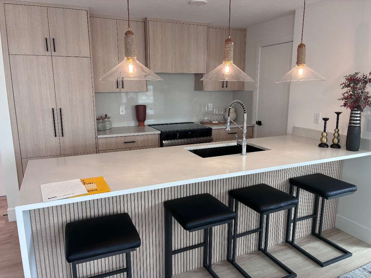 University District 3-Bedroom Double Car Garage 