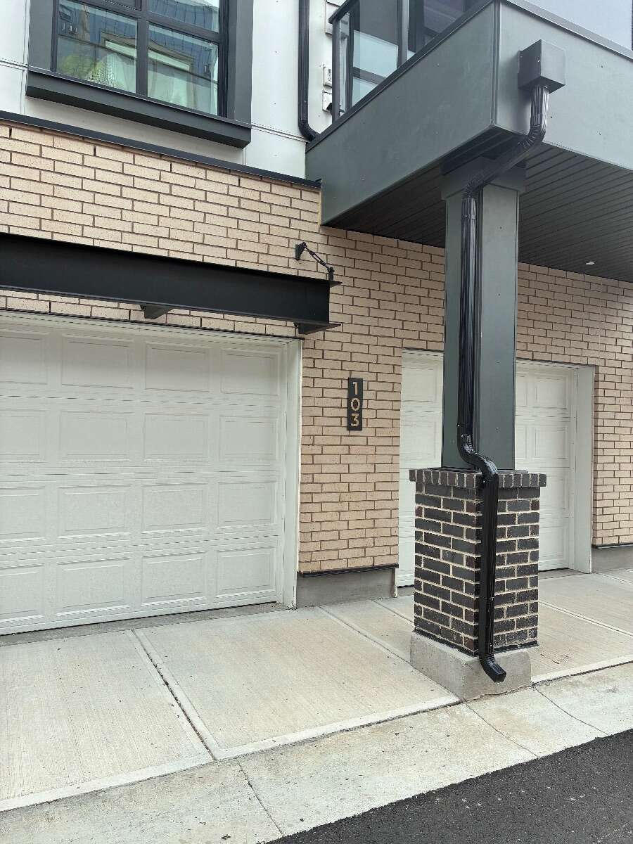 University District 3-Bedroom Double Car Garage 