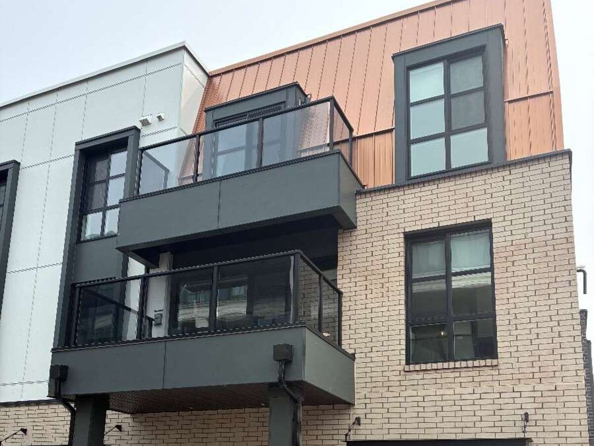 University District 3-Bedroom Double Car Garage 