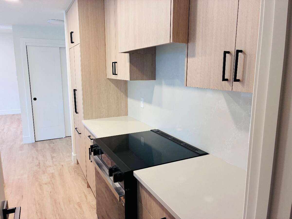 University District 3-Bedroom Double Car Garage 