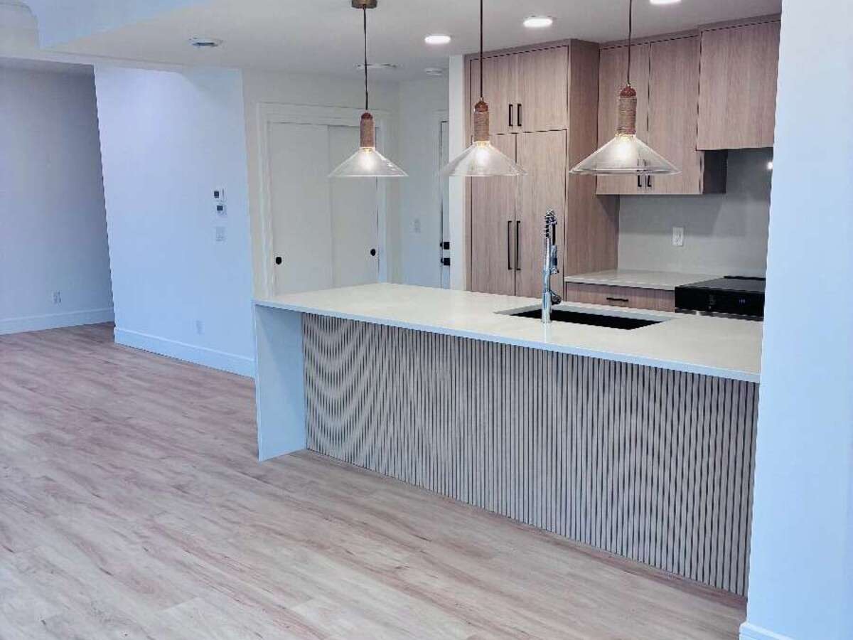 University District 3-Bedroom Double Car Garage 