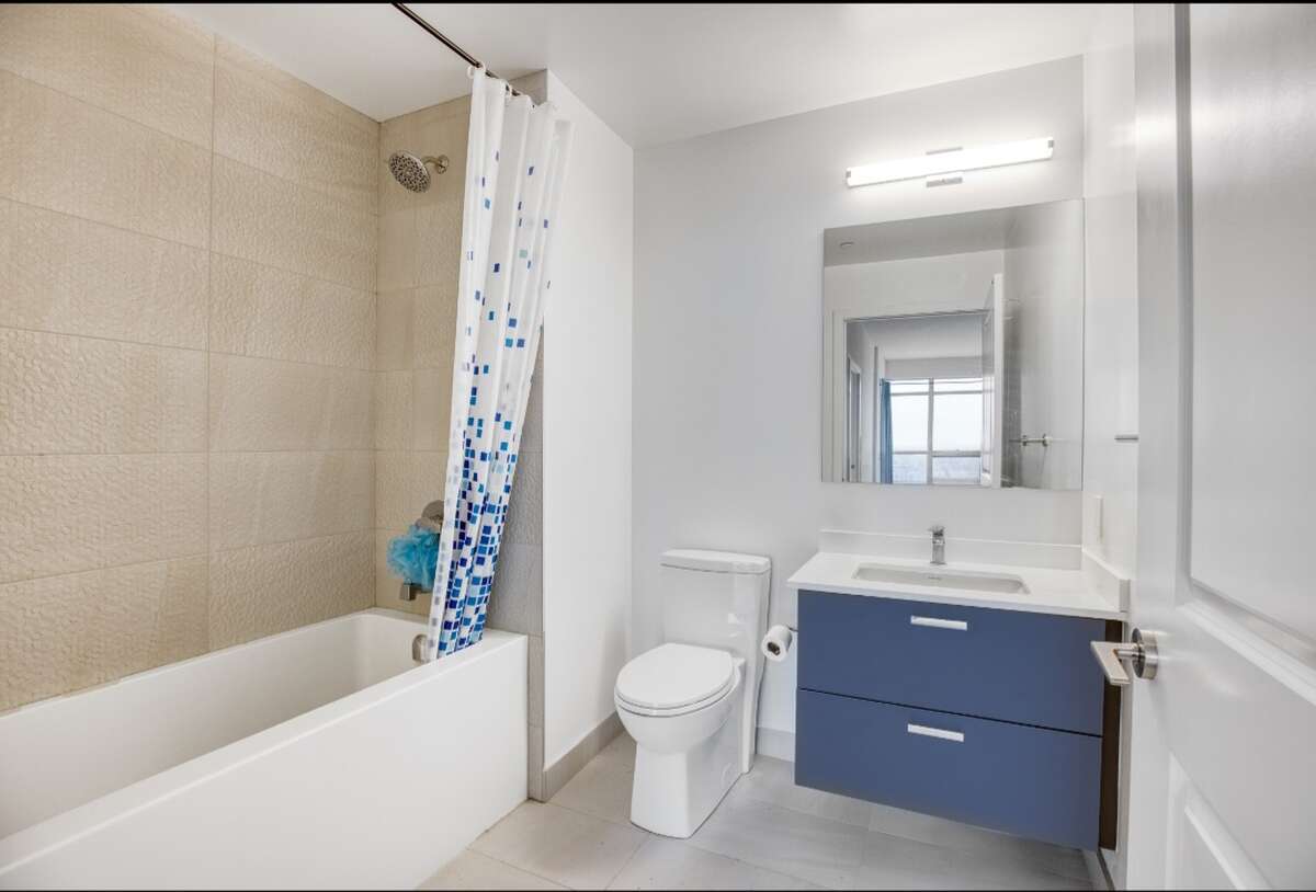 Clear view of C.N Tower/ East/ North!