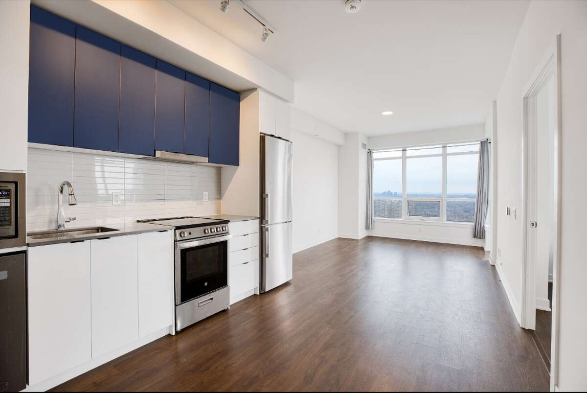 Clear view of C.N Tower/ East/ North!