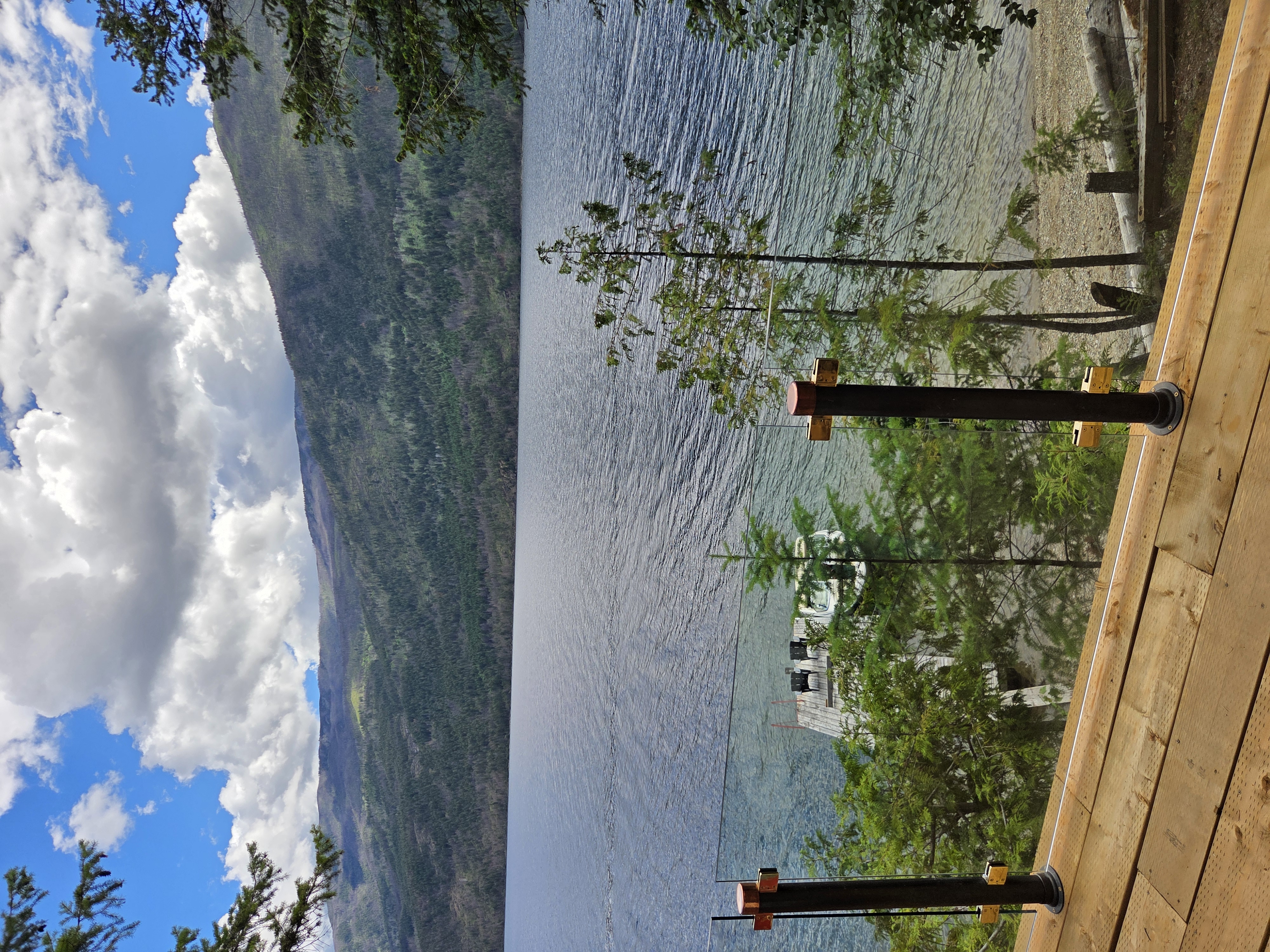 Lake front, freehold, boat access cabin