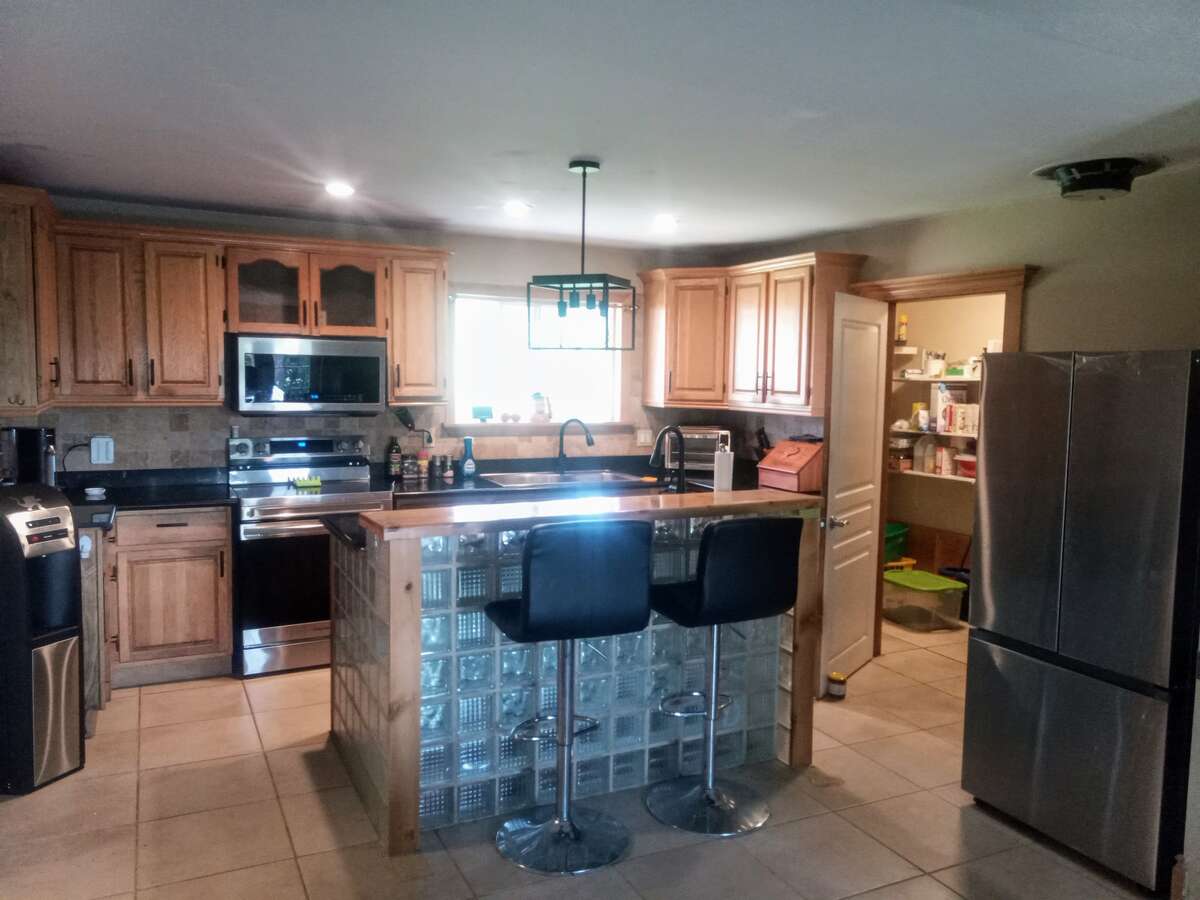 House and Storage Business for Sale