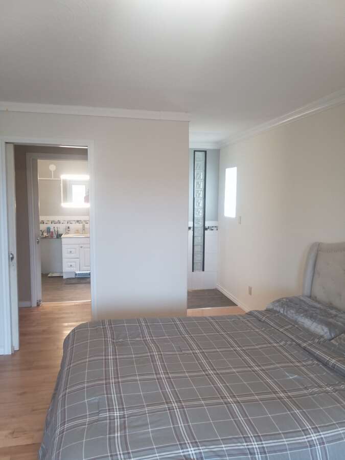 House and Storage Business for Sale